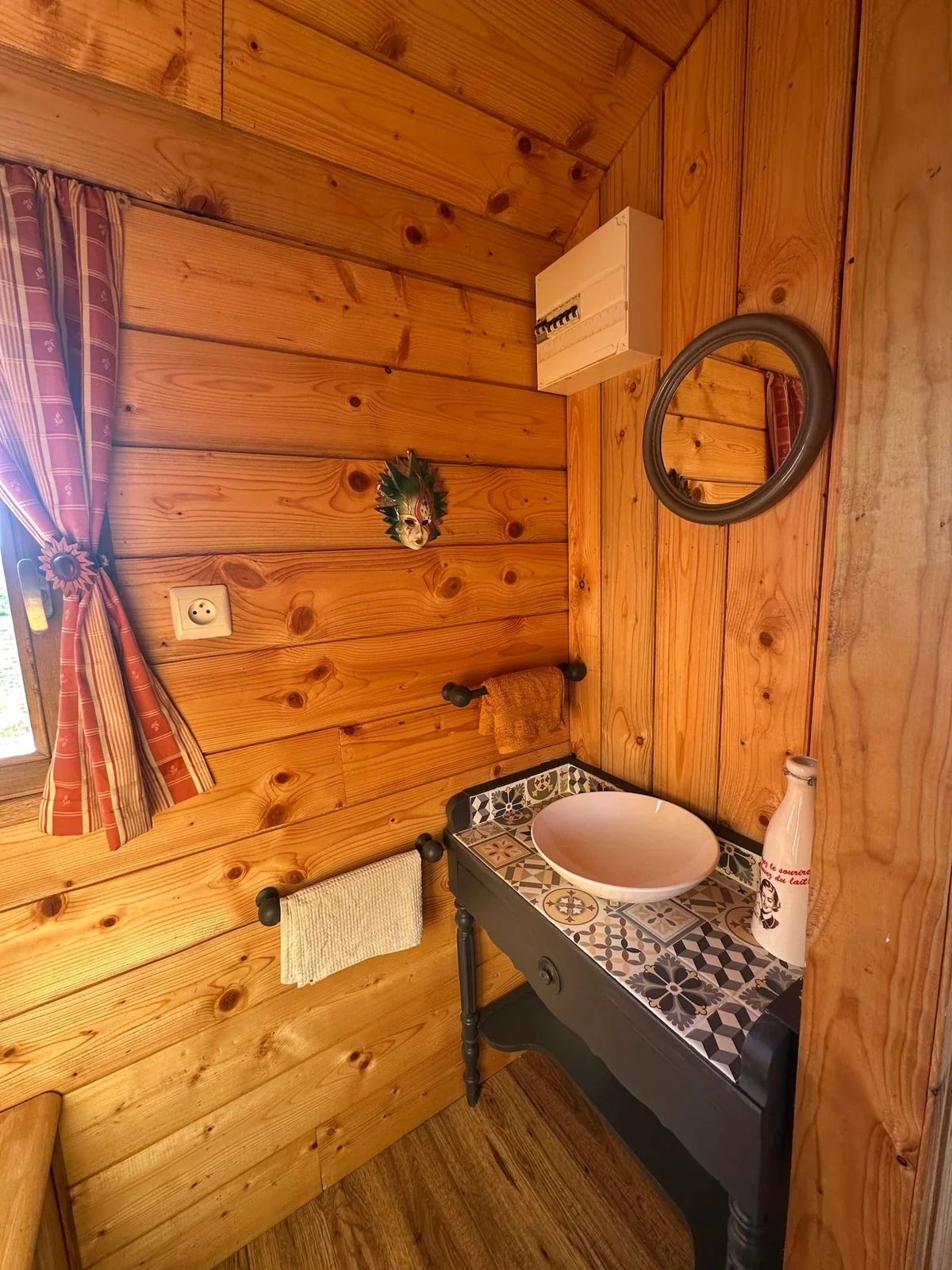Le coin lavabo de la roulotte